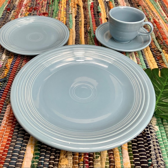 FIESTAWARE Retired Perwinkle 4 Piece set. - Picture 6 of 7
